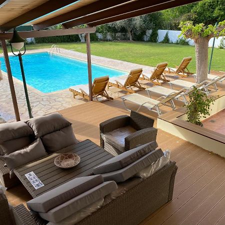 Relaxing Villa With Swimming Pool And Garden Agios Georgios  Екстер'єр фото