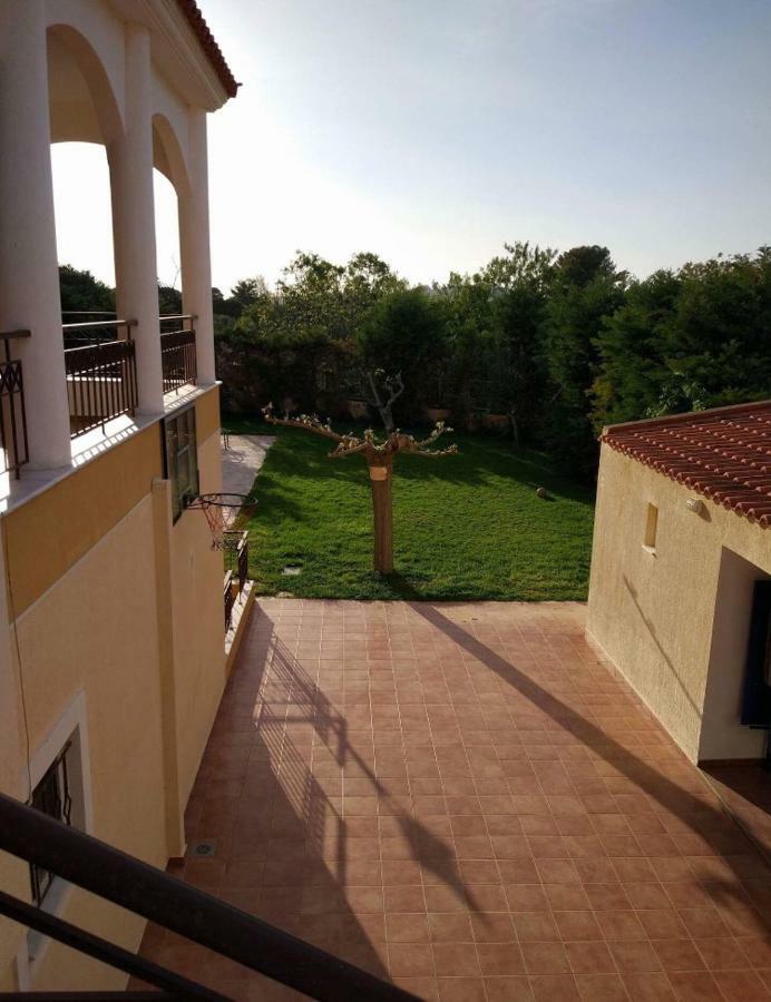 Relaxing Villa With Swimming Pool And Garden Agios Georgios  Екстер'єр фото